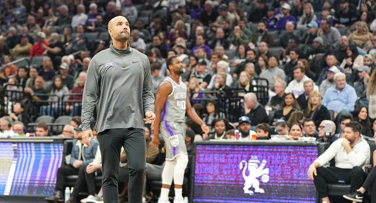 Jordi Fernández durante un partido de los Sacramento Kings./Getty Images