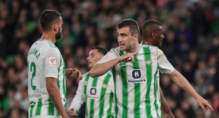 Sokratis, en un partido con el Betis.