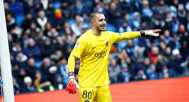 El “nuevo Víctor Valdés” a la sombra de Donnarumma es culé y lleva el oficio en los genes