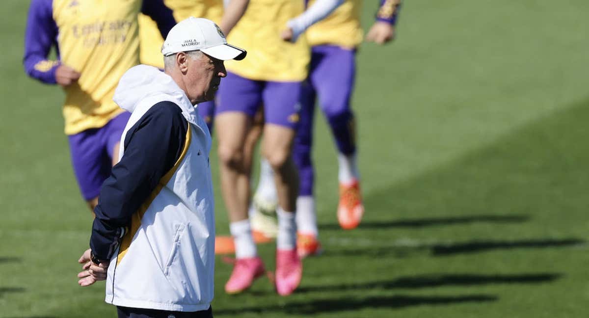 Ancelotti, durante un entrenamiento del Real Madrid./EFE