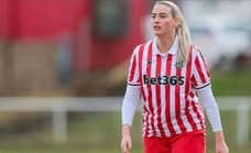 El 'crowdfunding' para una operación de rodilla que sonroja al fútbol inglés: «Estoy mentalmente destrozada»