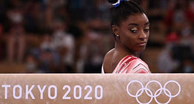 Simone Biles descubre su mayor miedo tras parar en Tokio por su salud mental: «Pensé que me iban a prohibir entrar en mi país»