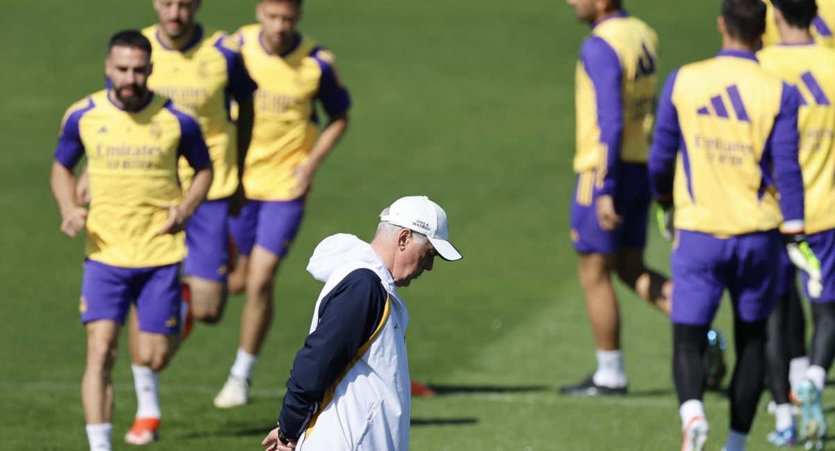 Ancelotti, en un entrenamiento con el Real Madrid.