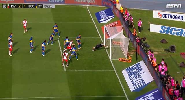 La misma polémica del clásico… ¡al mismo tiempo en el superclásico River – Boca!