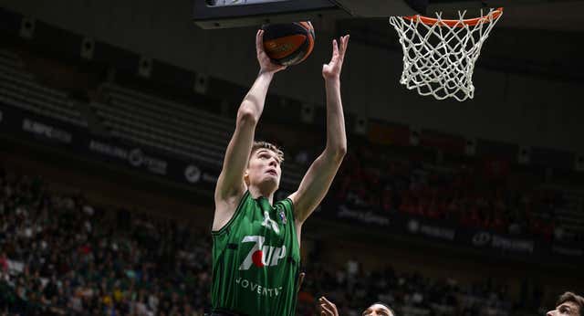El gen de Yugoslavia, una familia polideportiva y un ‘no’ a Estados Unidos: así es Michael Ruzic, la joya que impacta en la Penya