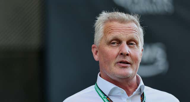 Johnny Herbert, el comisario que sancionó a Fernando Alonso, recibe amenazas de muerte