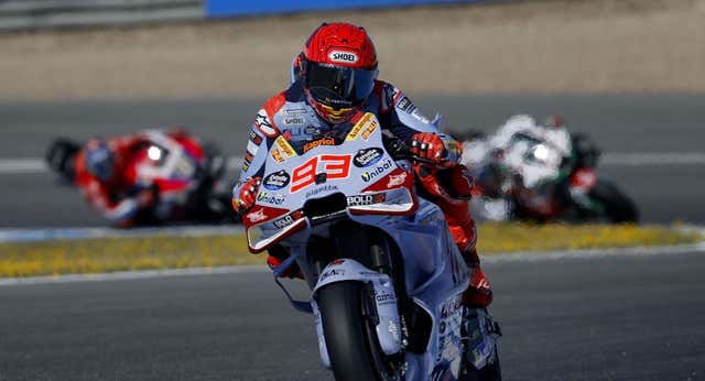 Jerez devuelve a Bagnaia a la primera posición, Pedrosa da una masterclass a Pedro Acosta y Márquez asoma la cabeza