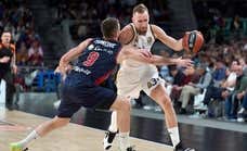 Dzanan Musa y el susto por un golpe en la nuez que lo 'sacó' del partido ante Baskonia