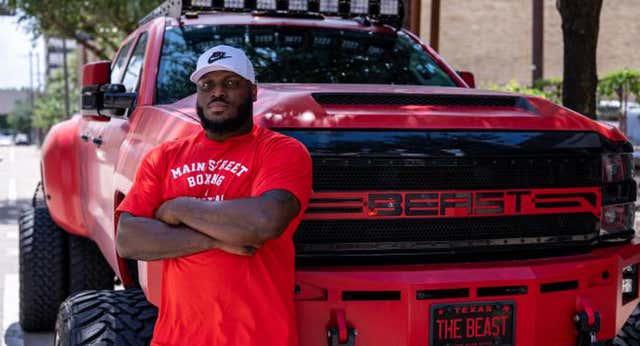Derrick Lewis: el luchador al que salvaron las MMA tras más de tres años en prisión