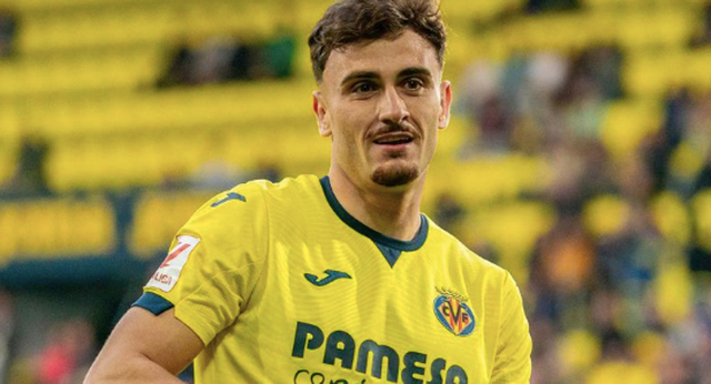 El incierto futuro de Álex Forés: 16 goles en Segunda que no le garantizan subir al primer equipo