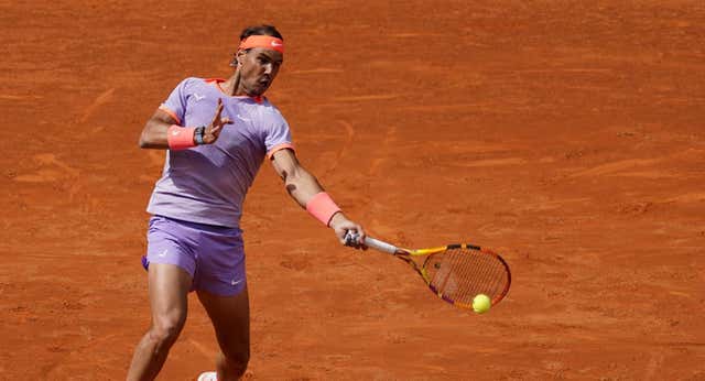Nadal saca el ‘Manual de Resistencia’ y vuelve a rugir