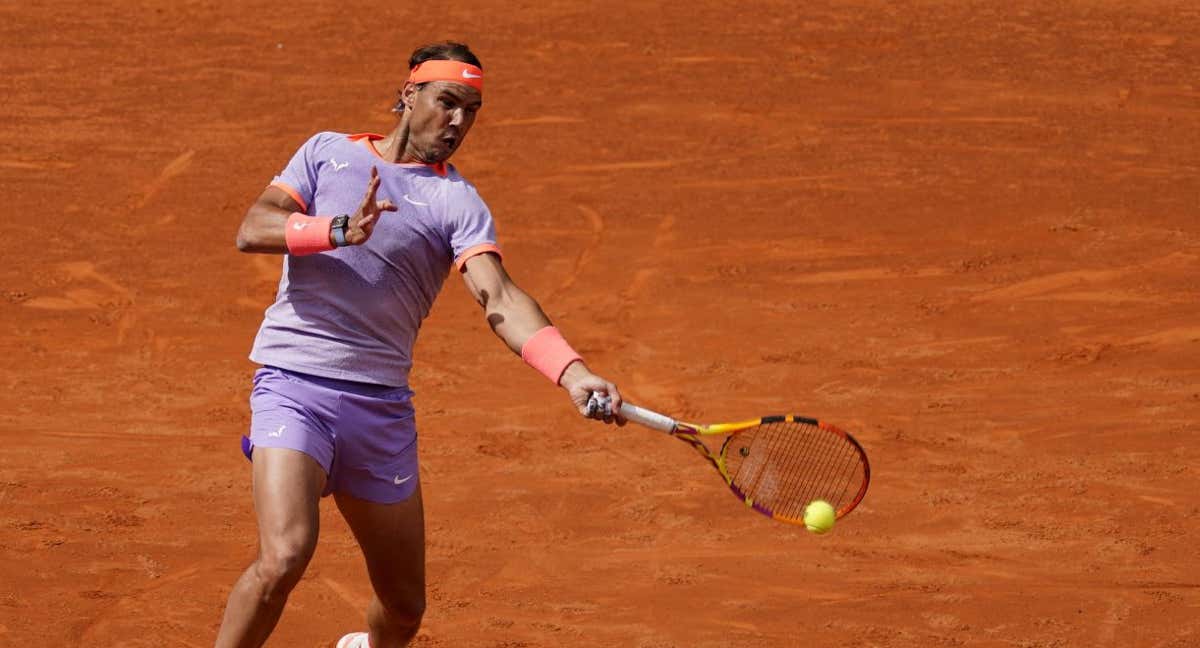 Nadal saca el ‘Manual de Resistencia’ y vuelve a rugir