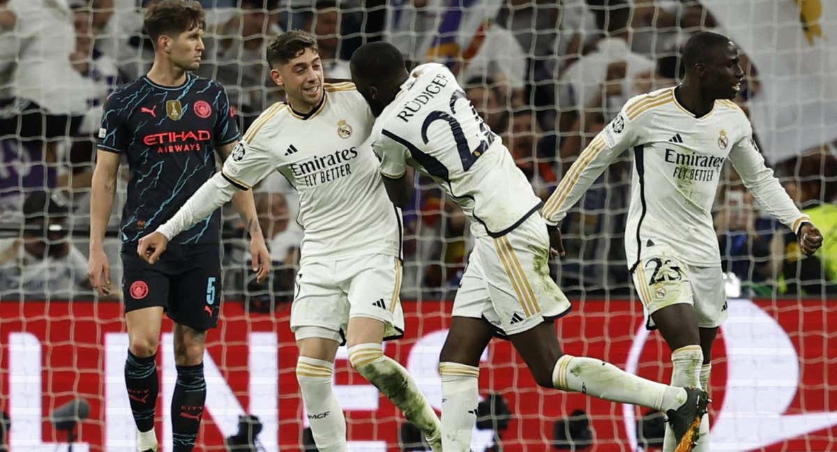 Valverde, Rüdiger y Mendy celebran un gol al City. /REUTERS