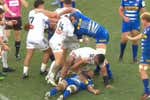 Un vídeo de un jugador de rugby protegiendo a un rival noqueado demuestra (una vez más) que es un deporte diferente