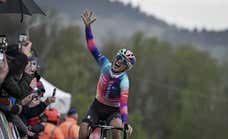 El carisma de Kasia Niewiadoma, la ciclista que vive su religión a pedales
