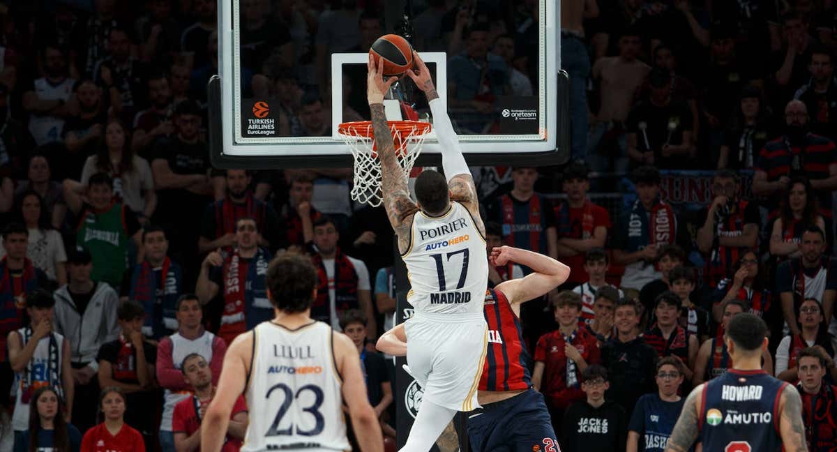 Mate de Poirier en el Buesa Arena. /GETTY IMAGES