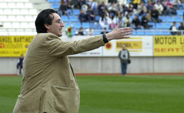 Émery, en uno de sus primeros trabajos como entrenador.  AGENCIAS