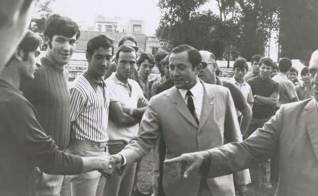 Martín Vences, en su presentación como entrenador del Girona.  Ajuntament de Girona. CRDI (Foto Cine Sans)
