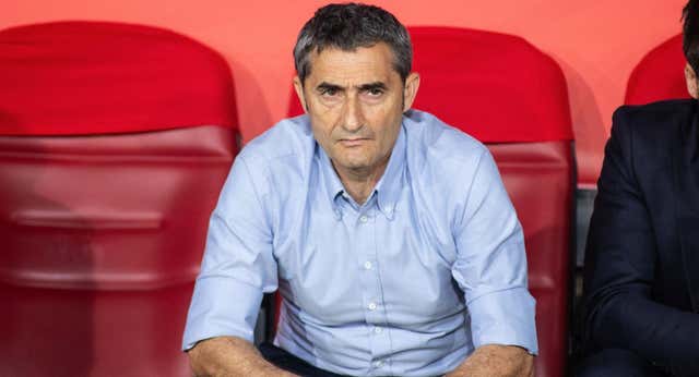 Valverde abre la opción de fichar un central: «El club lo tiene que valorar; hemos jugado con fuego»