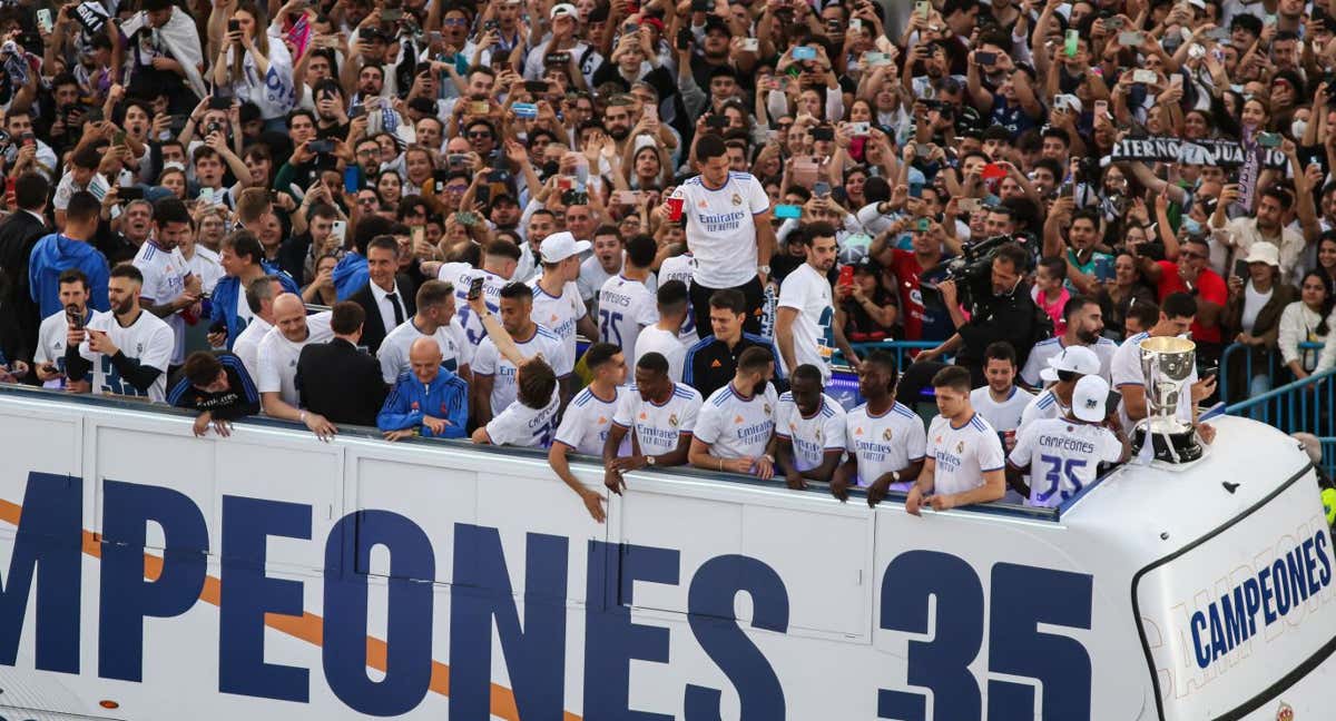 El Madrid celebra una Liga en Cibeles./AFP