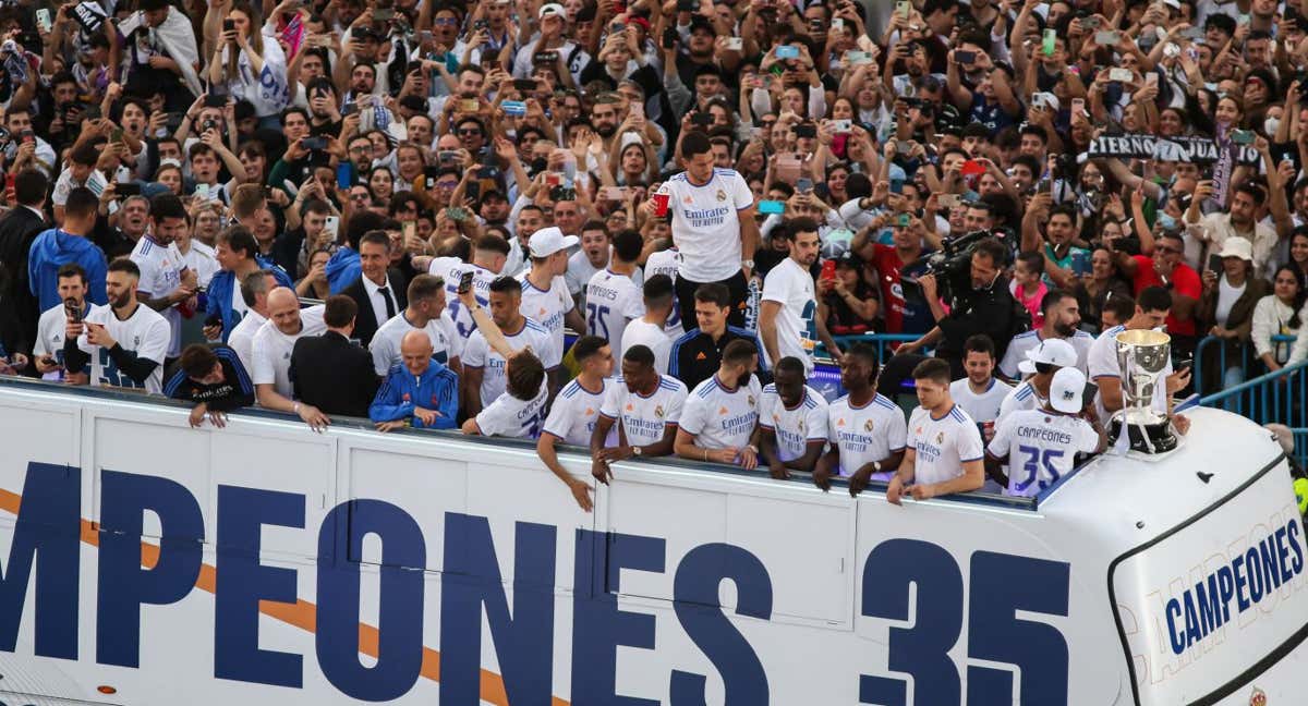 El Madrid celebra una Liga en Cibeles.