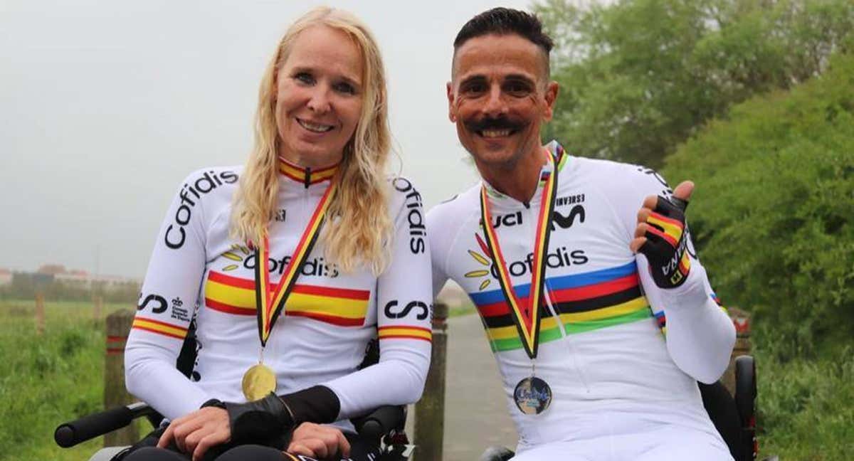 Manuela Vos y Sergio Garrote logran las primeras medallas en la crono de la Copa del Mundo de Ostende