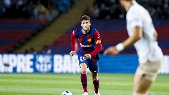 Sergi Roberto, en un partido con el Barcelona./AFP