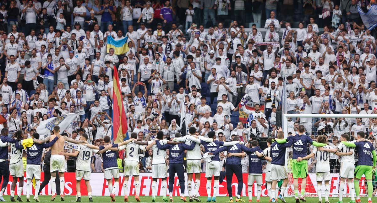 El Real Madrid, con su afición en el Bernabéu.
