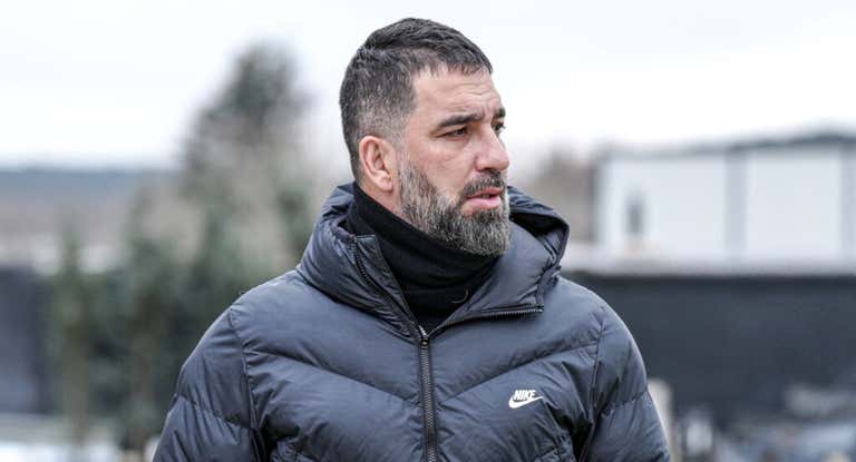 Arda Turan durante un entrenamiento del Eyupspor.