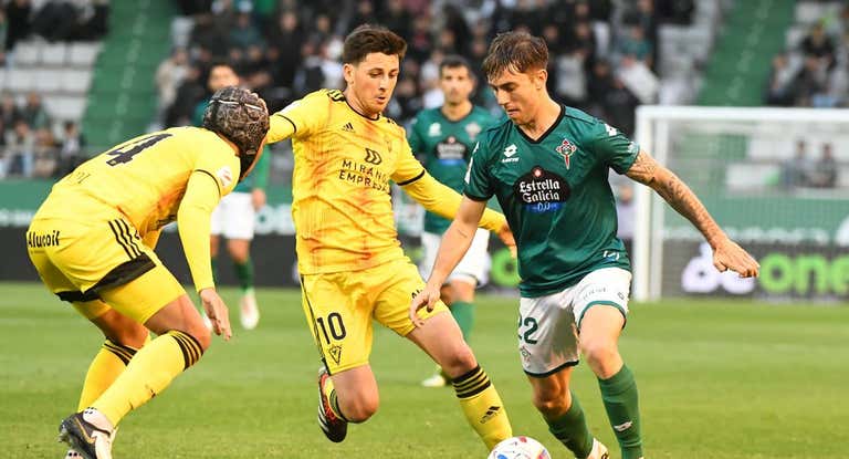 Iker Losada, en el Racing de Ferrol-Mirandés del pasado 29 de abril.