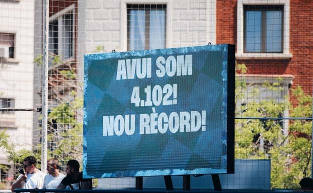 Se registró récord histórico de asistencia en el Nou Sardenya.  FRAN CAPELL / CE EUROPA
