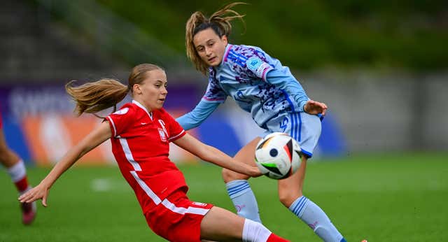La ‘Rojita’ tiró de épica para ganar a Polonia y estará en la semifinal del Europeo Sub-17