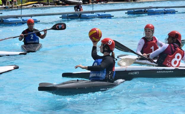 Competición de kayak polo. RFEP