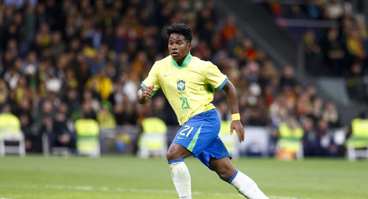 Endrick, en un partido con Brasil.