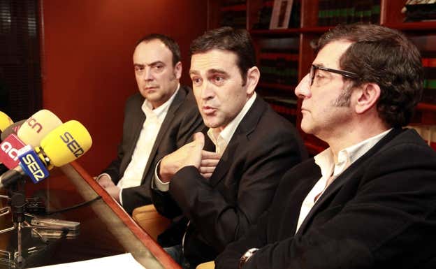 Josep Delgado, en una rueda de prensa.  Ajuntament de Girona. CRDI (Fons El Punt – Joan Sabater Brunet)