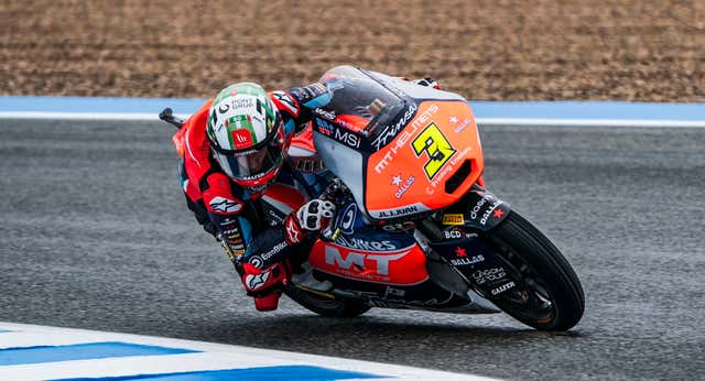 Clase magistral de Sergio García Dols en su segunda victoria en Moto2
