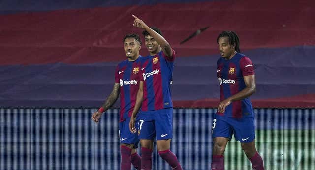 Lamine guía al Barça al segundo puesto