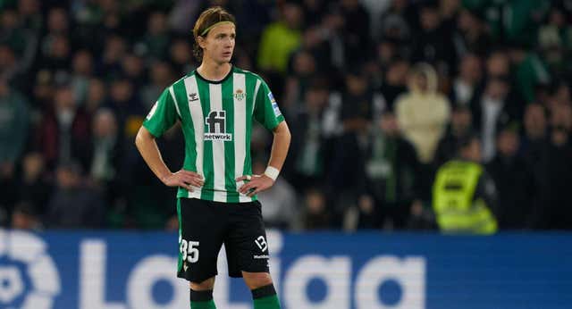 Así es Félix Garreta, el «martillo» con alma de líder que se doctoró en la Damm y ahora mantiene en vilo a todo el fútbol español