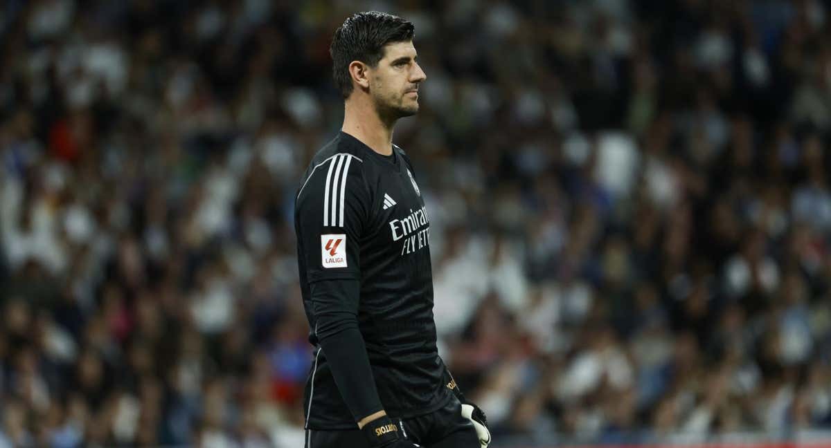 Courtois, durante el Madrid-Alavés./EFE/JUANJO MARTÍN