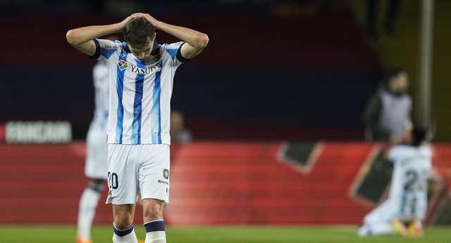 Las dudas de una Real Sociedad indignada por los horarios en su semana más importante