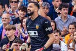 El Newcastle presenció en Mestalla la exhibición de Mamardashvili