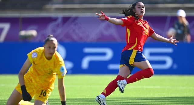 ‘La Rojita’ desata la locura en el Europeo Sub-17: goleada, pase a la final y billete para el Mundial