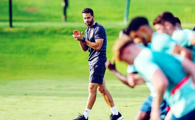 La intensidad en los entrenamientos es una seña de identidad del Bournemouth de Iraola.  AFCB
