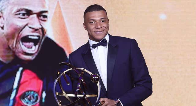 Mbappé ya se mensajea con los jugadores del Real Madrid y prepara su llegada