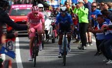 El presente continuo de Tadej Pogačar y Nairo Quintana: “Me enfadaba que no atacara de lejos“