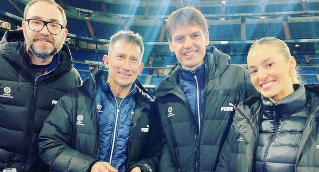 La vida de Fernando Morientes detrás de un micrófono: «Estamos en un mundo donde todo se coge con pinzas»