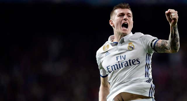 Kroos acaba con el dolor del padre que no está en casa: «Así te sientes al volver, son como días perdidos en tu vida»