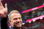 Deco y Bojan viajan a Londres para reunirse con Hansi Flick