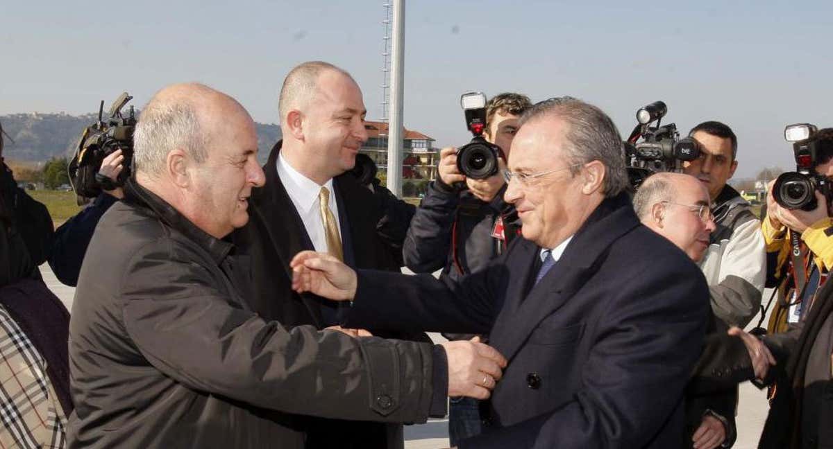 Bronzetti, con Florentino Pérez.