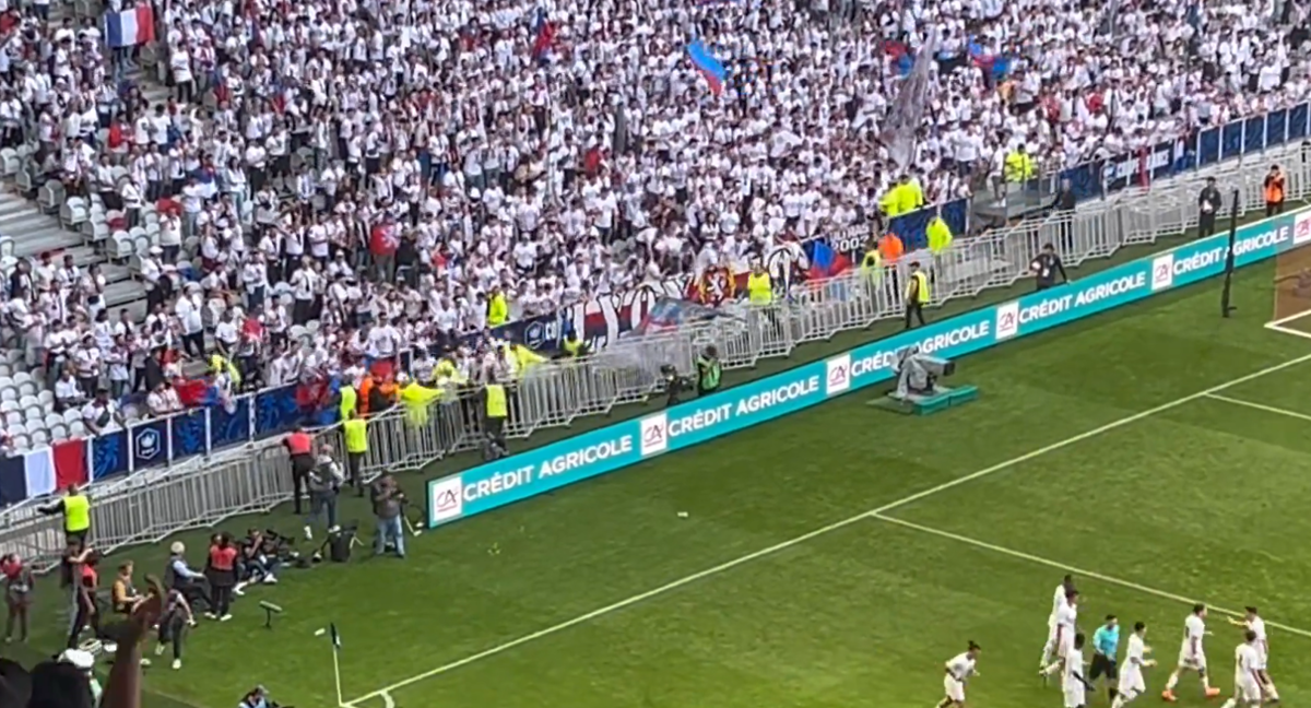 El lío entre los aficionados del Lyon y el Marsella juvenil./